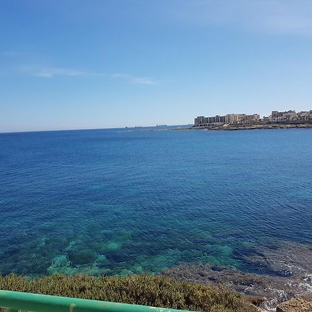 Large Apartment In Marsascala. Sleeps 6 Marsaskala Exterior foto
