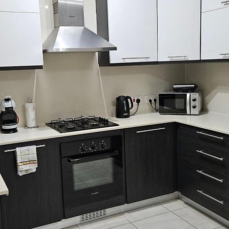 Large Apartment In Marsascala. Sleeps 6 Marsaskala Exterior foto