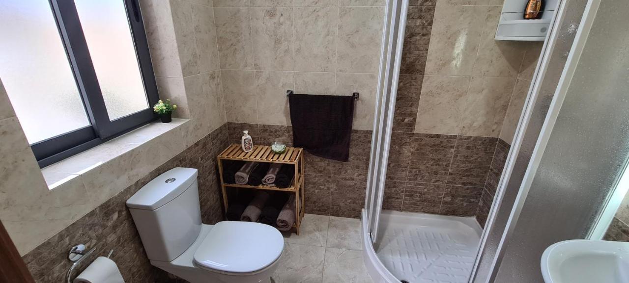 Large Apartment In Marsascala. Sleeps 6 Marsaskala Exterior foto