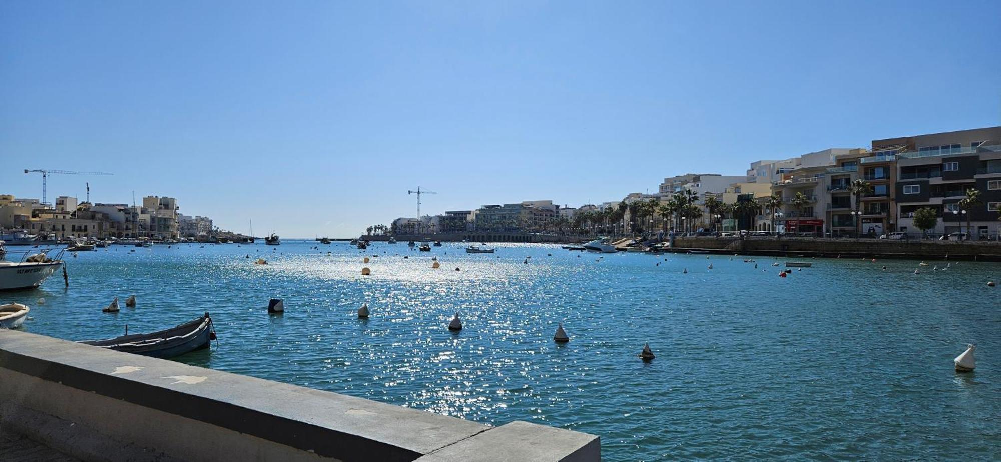 Large Apartment In Marsascala. Sleeps 6 Marsaskala Exterior foto