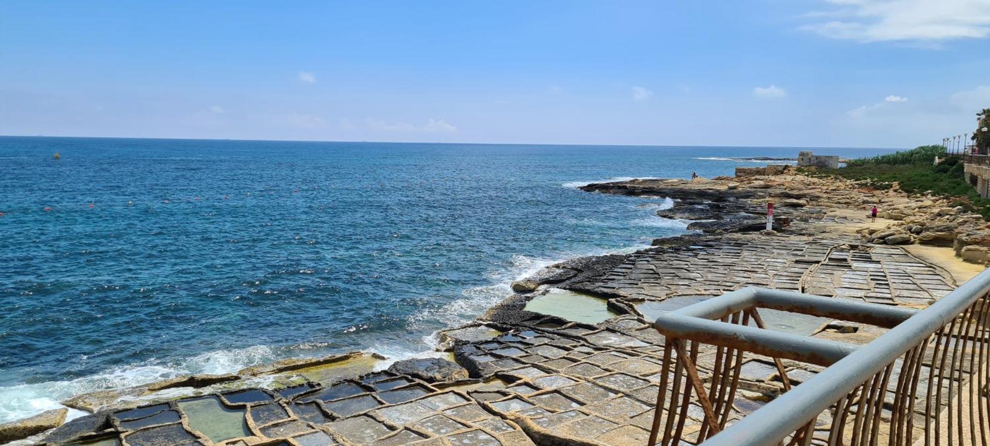 Large Apartment In Marsascala. Sleeps 6 Marsaskala Exterior foto
